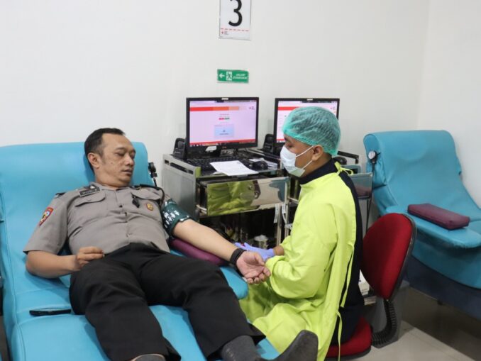Setetes Darah Sejuta Harapan, Polresta Malang Kota Gelar Donor Darah di HUT Humas Polri ke-75. (ist).