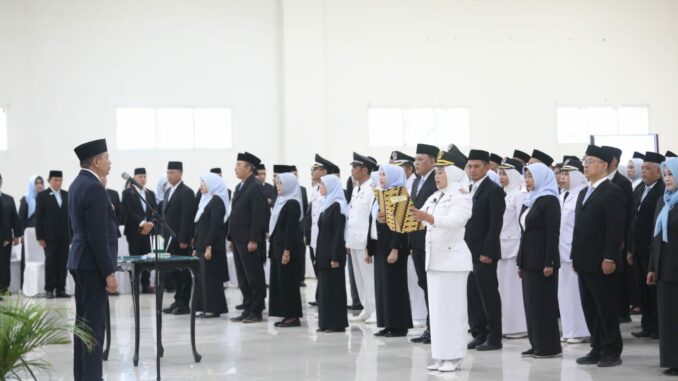 Wali Kota Wahyu Lantik 176 ASN Kota Malang, 3 JPT Pratama dari DLH hingga Sekwan Kini Definitif, Jumat 23 Oktober 2026. (Sumber Prokopim).