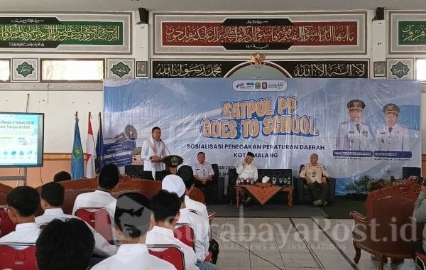 Wali Kota Malang Wahyu Hidayat Sosialisasikan 4 Perda Lewat Satpol PP Goes to School di Bahrul Maghfiroh. (ist).